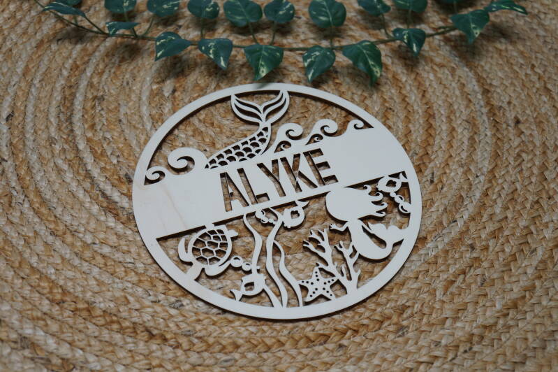 Houten naamcirkel/zeemeermin met naam Alyke