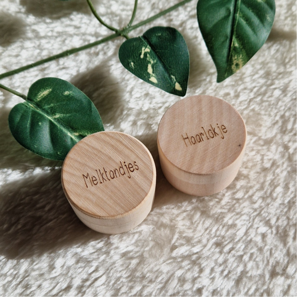 Haarlok/tandendoosje