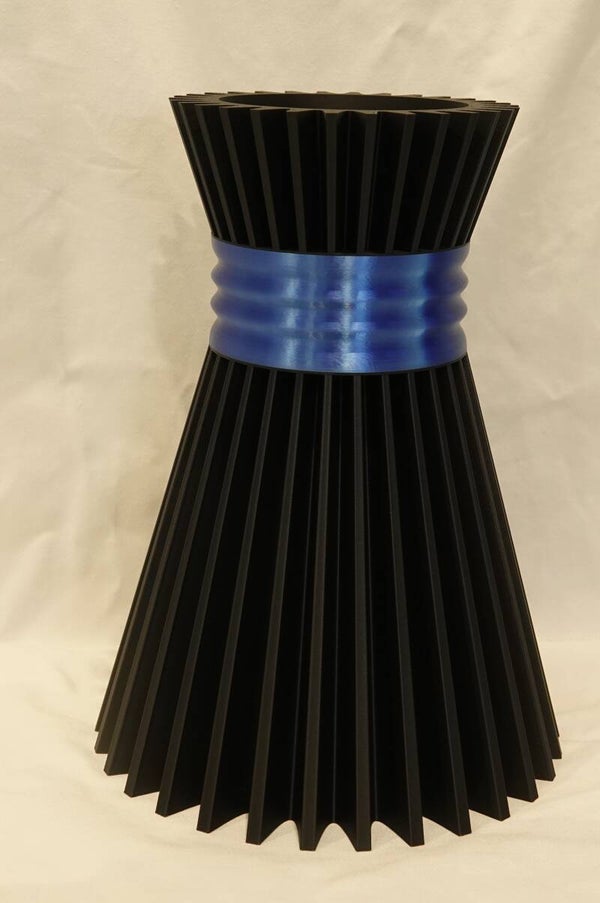 Vaas Keet 25 cm zwart/ blauw