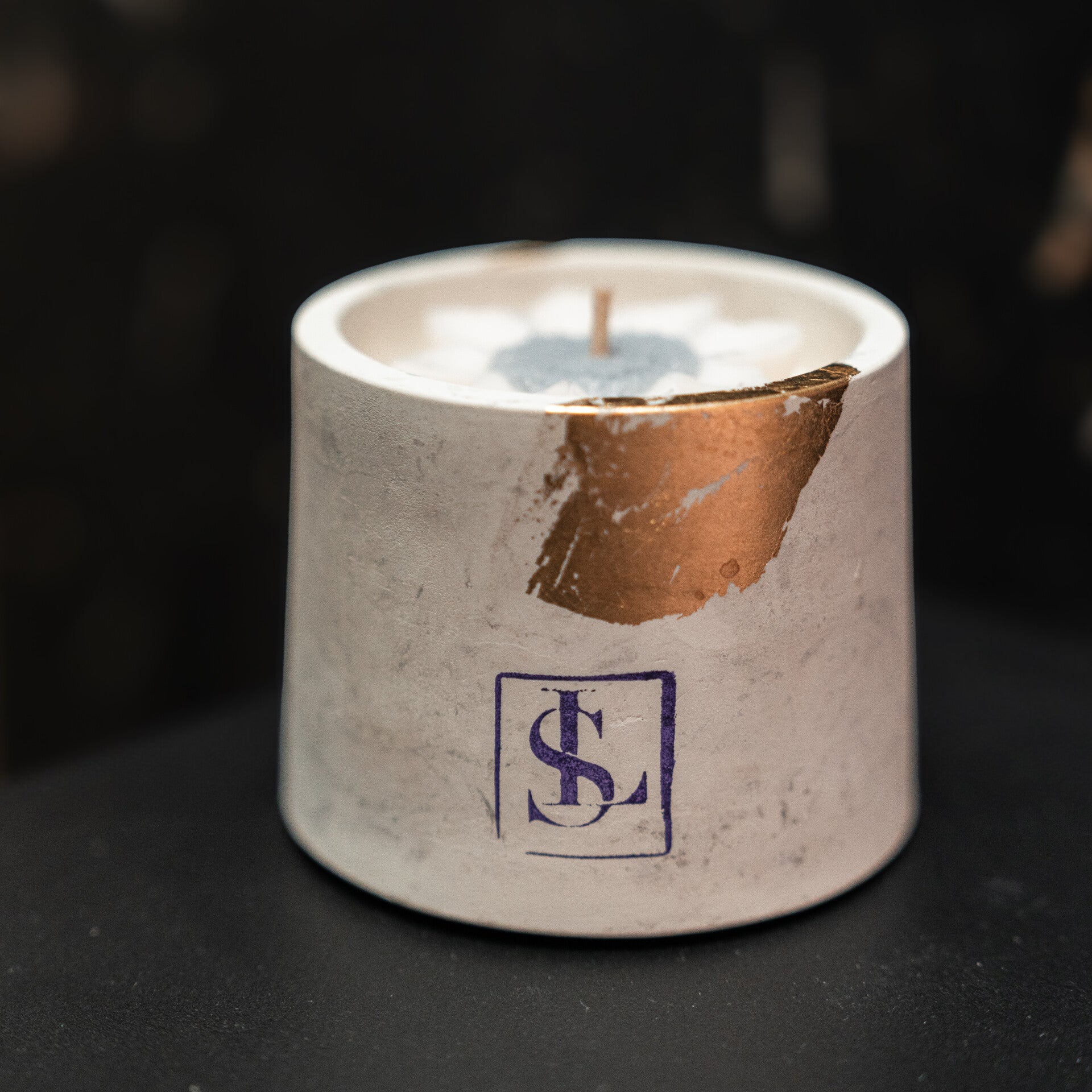 Wit betonnen pot (wit)