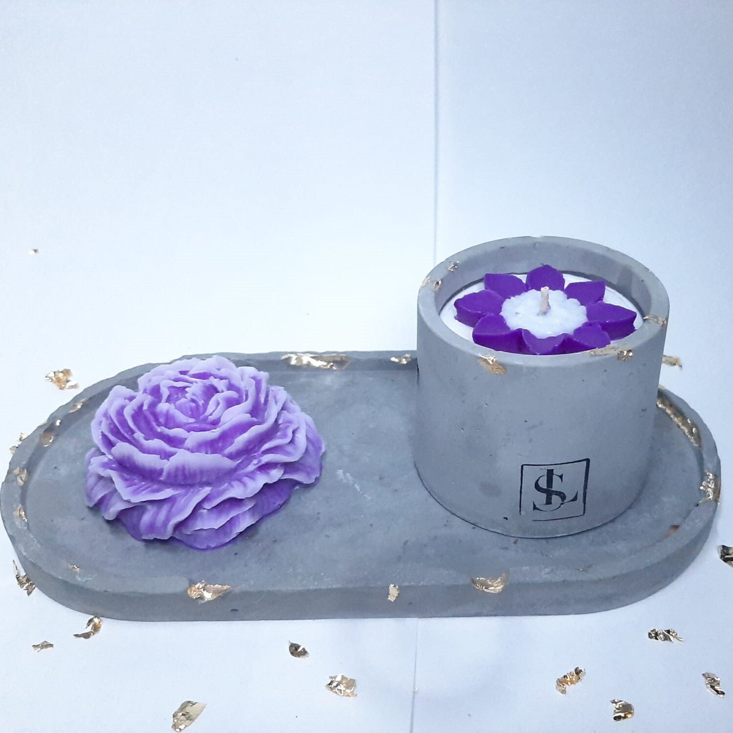Luxurious Gray Concrete Set With Gold (Purple)
