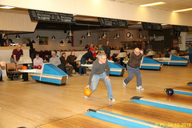20161204Bowling20.jpg