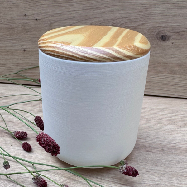 Dose zur Aufbewahrung