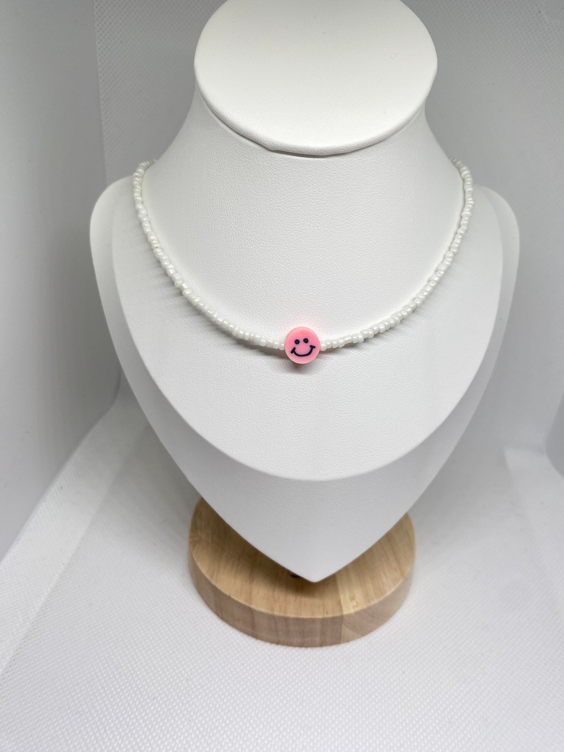 Ketting zilver sluitinkje - wit met smiley