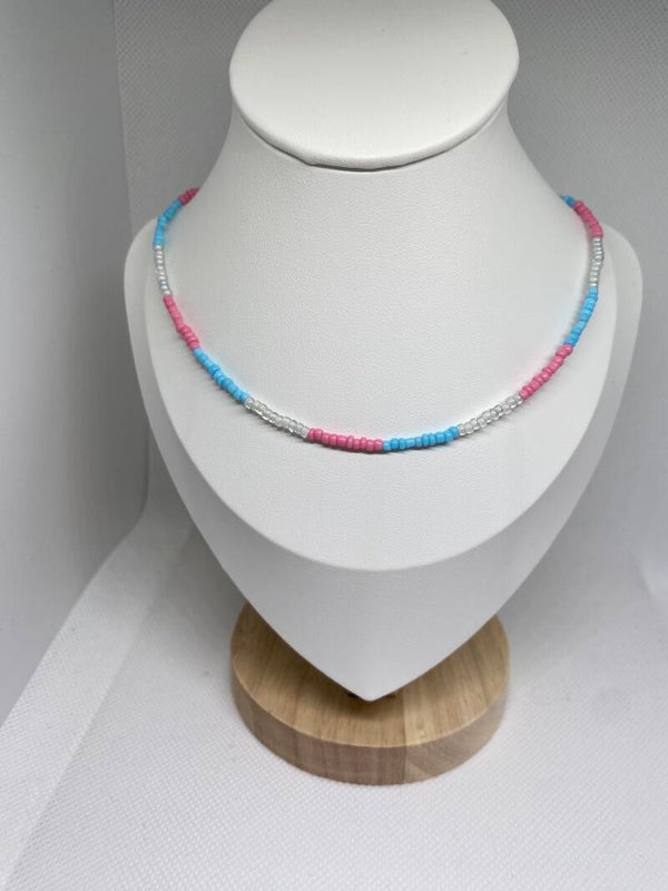 Ketting zilver sluitinkje - blauw, wit  & roze