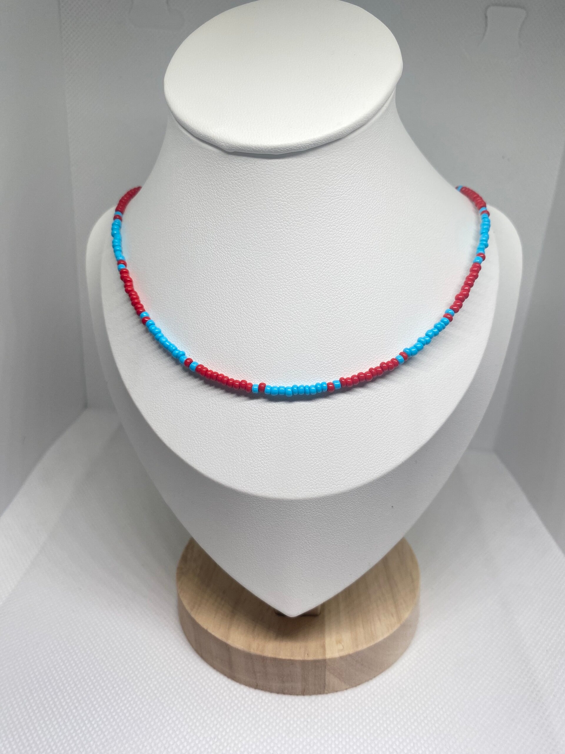 Ketting goud sluitinkje - rood & blauw