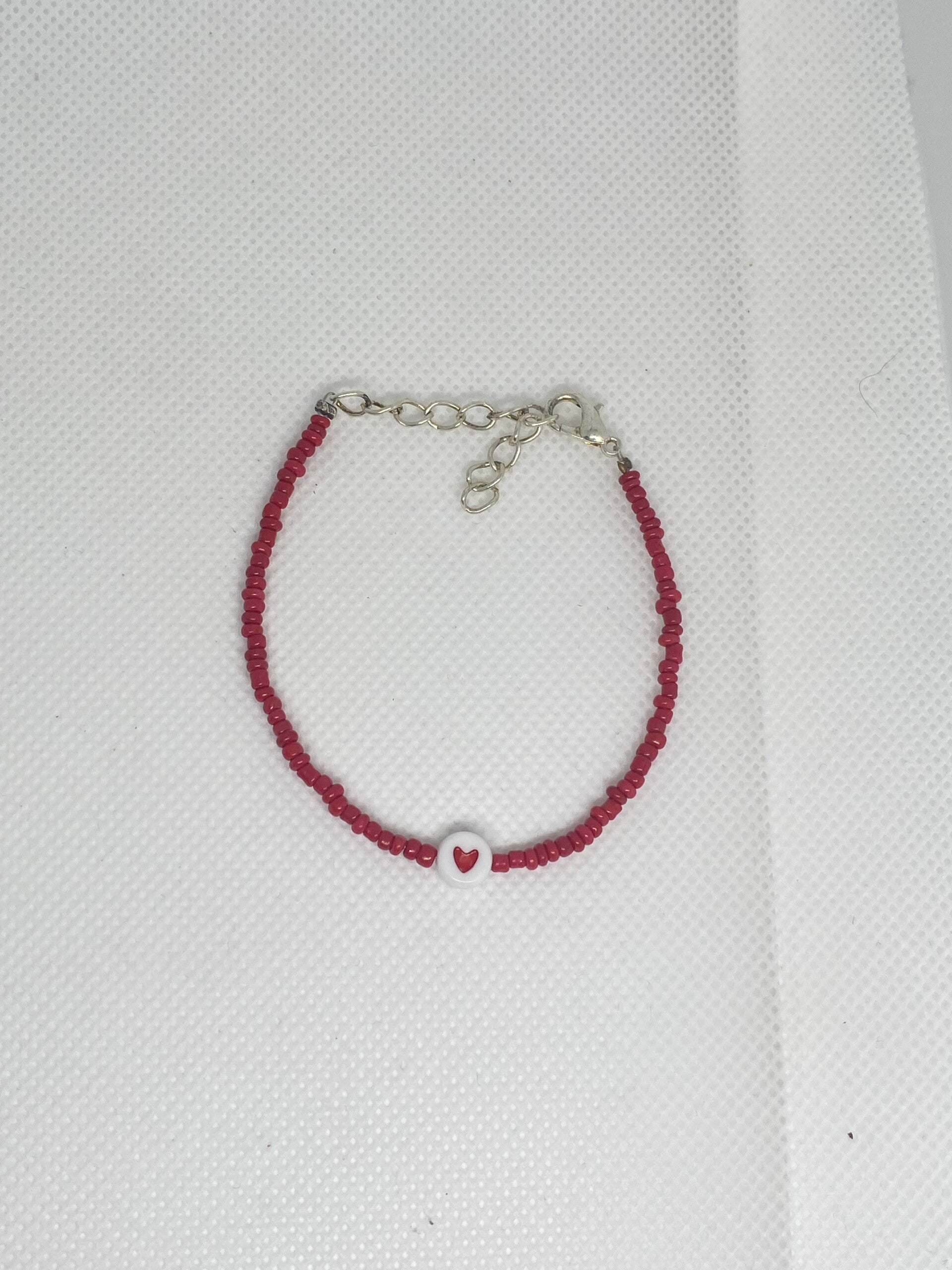 Armband zilver sluitinkje - Rood met hartje