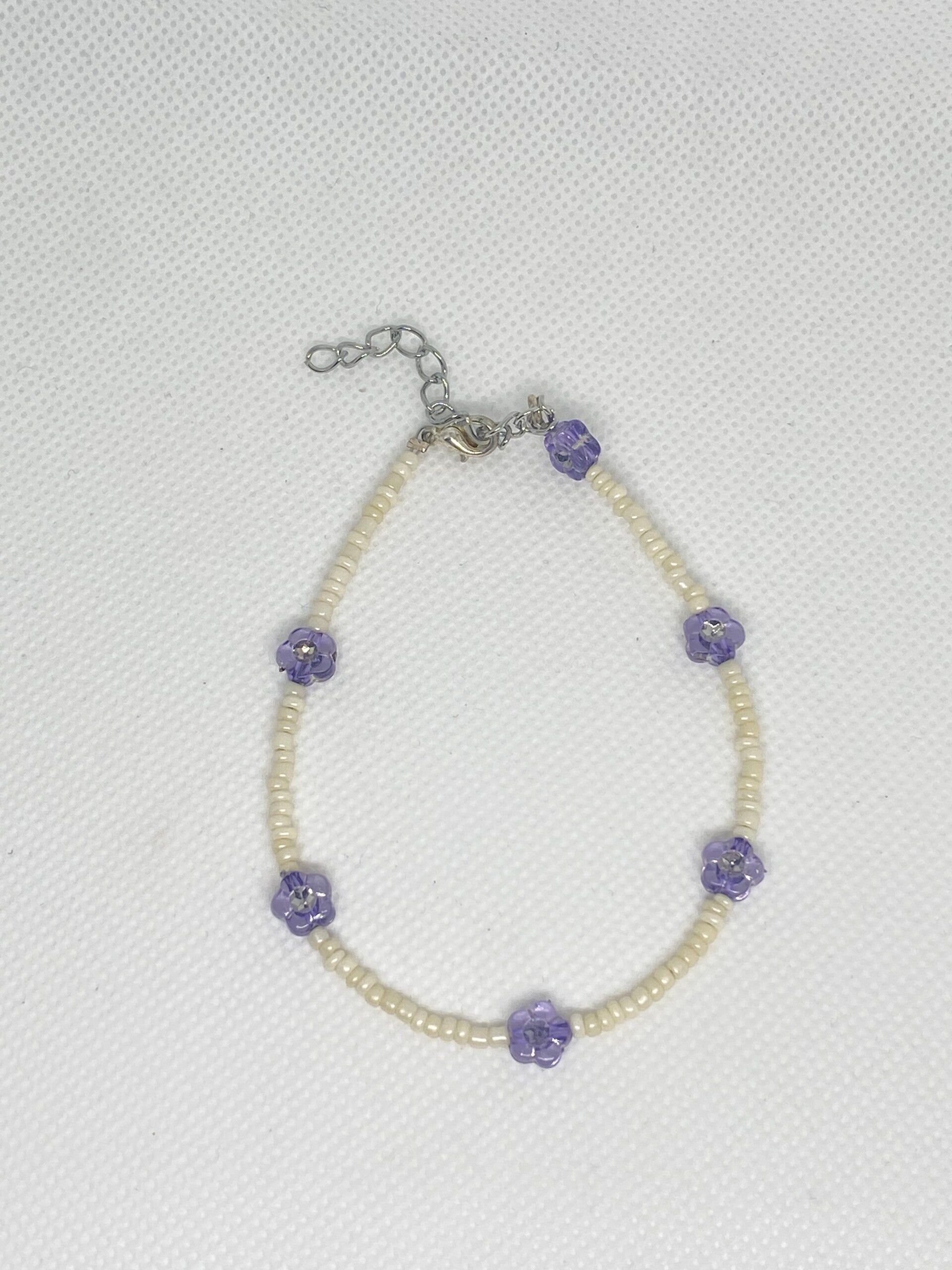 Enkelbandje zilver sluitinkje - Wit met bloemen