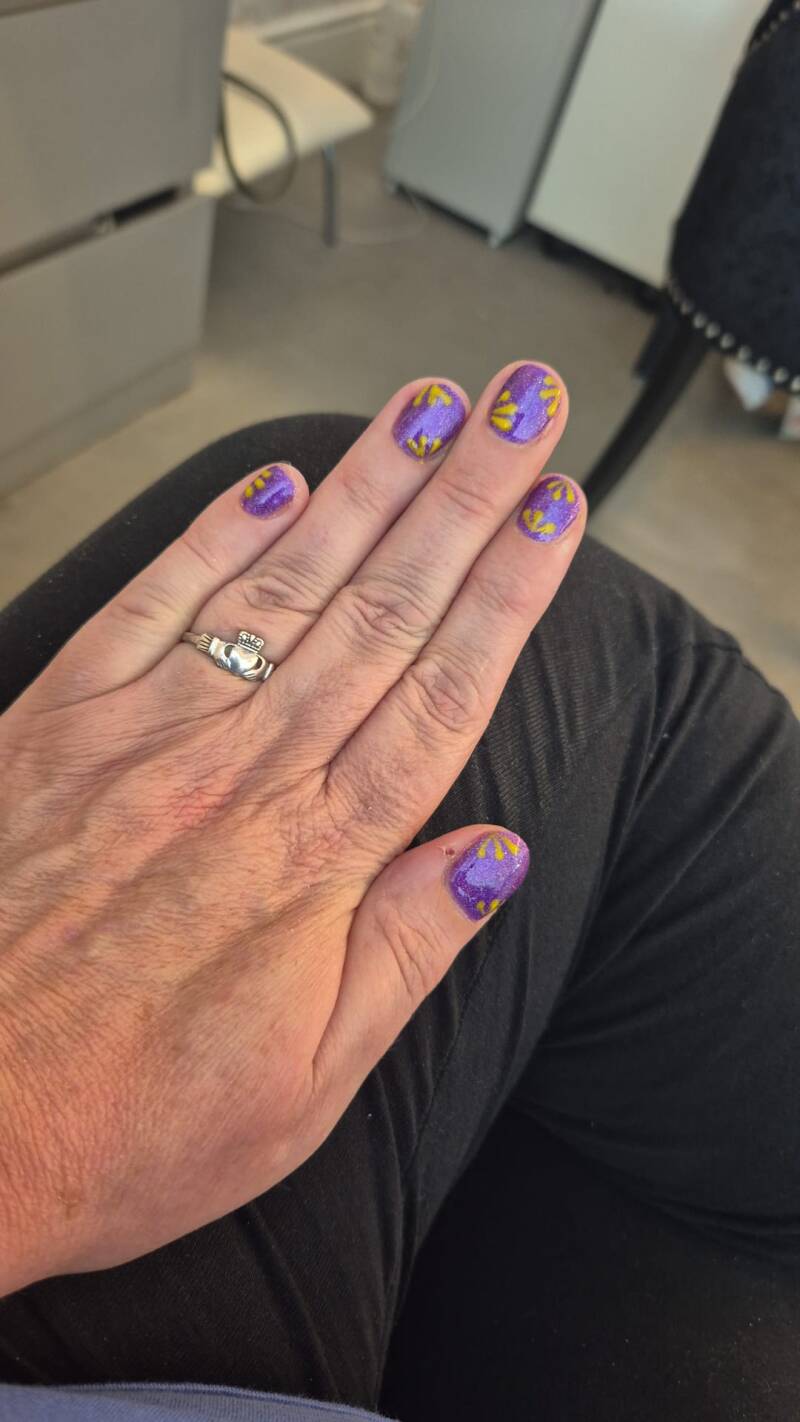 Relay nails