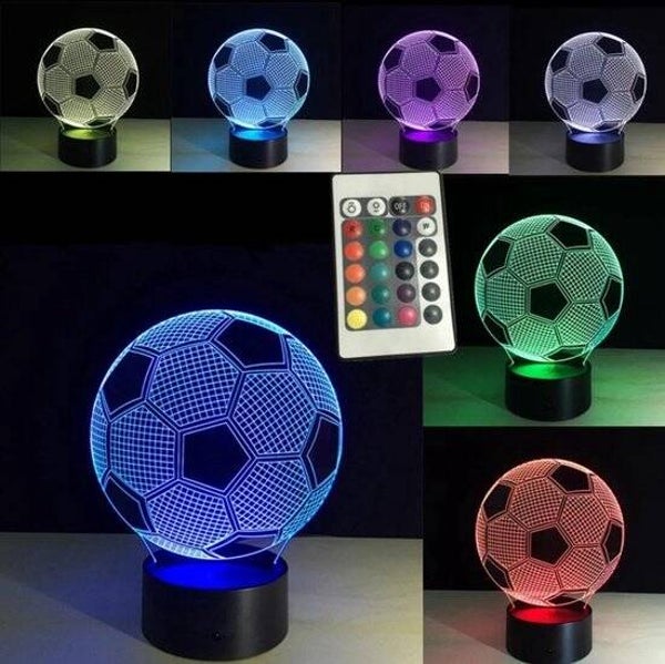 Nachtlamp – 3D LED lamp – Voetbal - 16 kleuren - game - gaming - afstandsbediening – bureaulamp – sfeerlamp – cadeau – sinterklaas – kerst