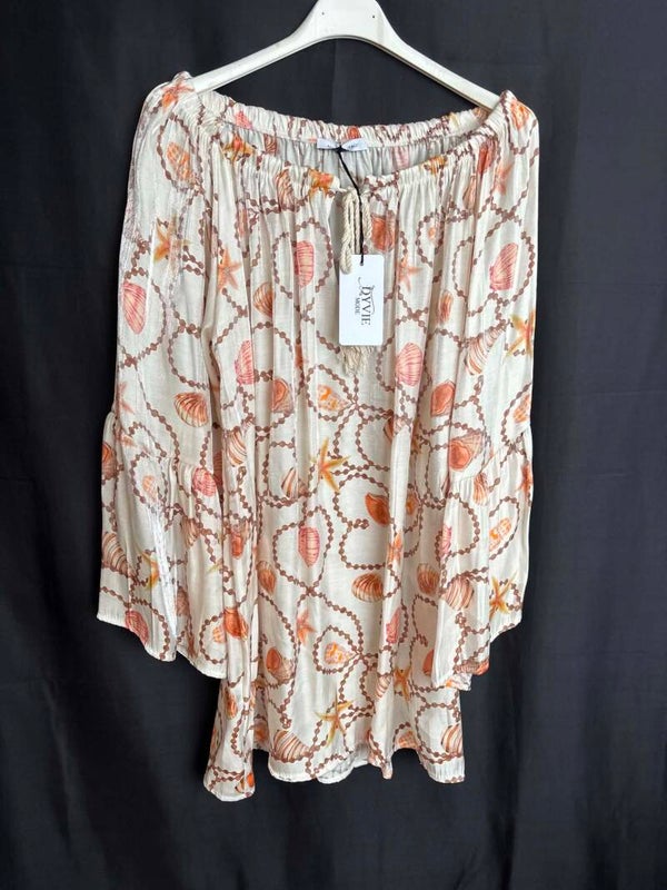 Summer Shell Off-Shoulder Blouse (beige)