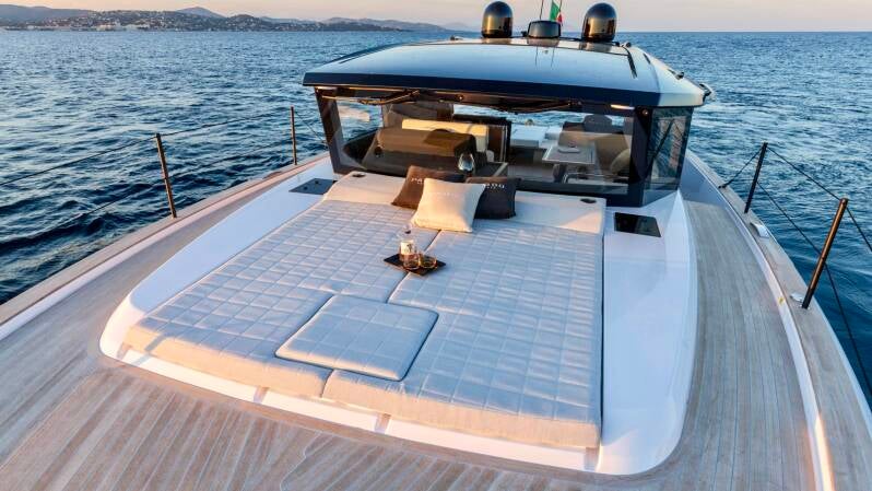 pardo-52-gt-yacht-charter9-standard-xsa1nq.jpg