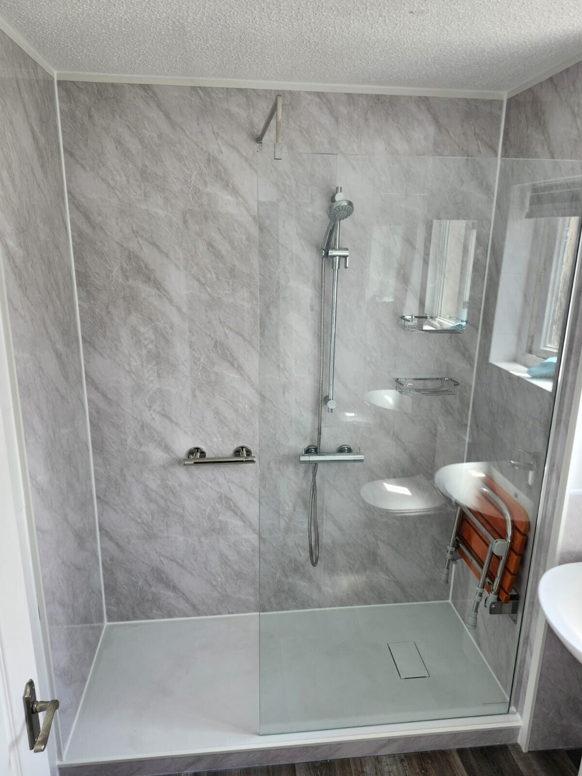 Walk-in shower
