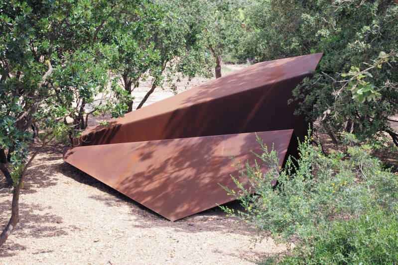 sculpture monumentale en tôle corten