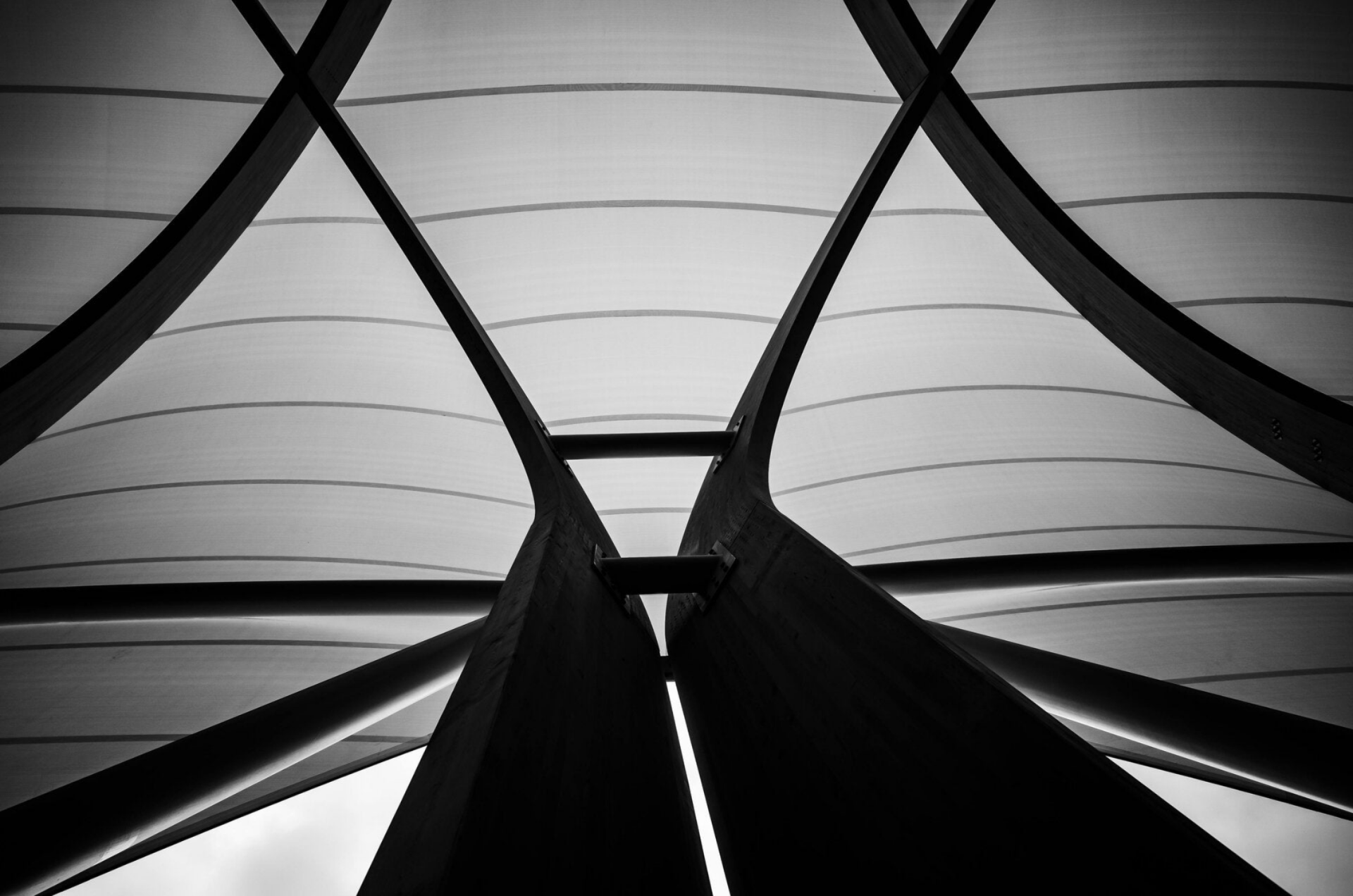 Étude structure métallique avec  toile tendue