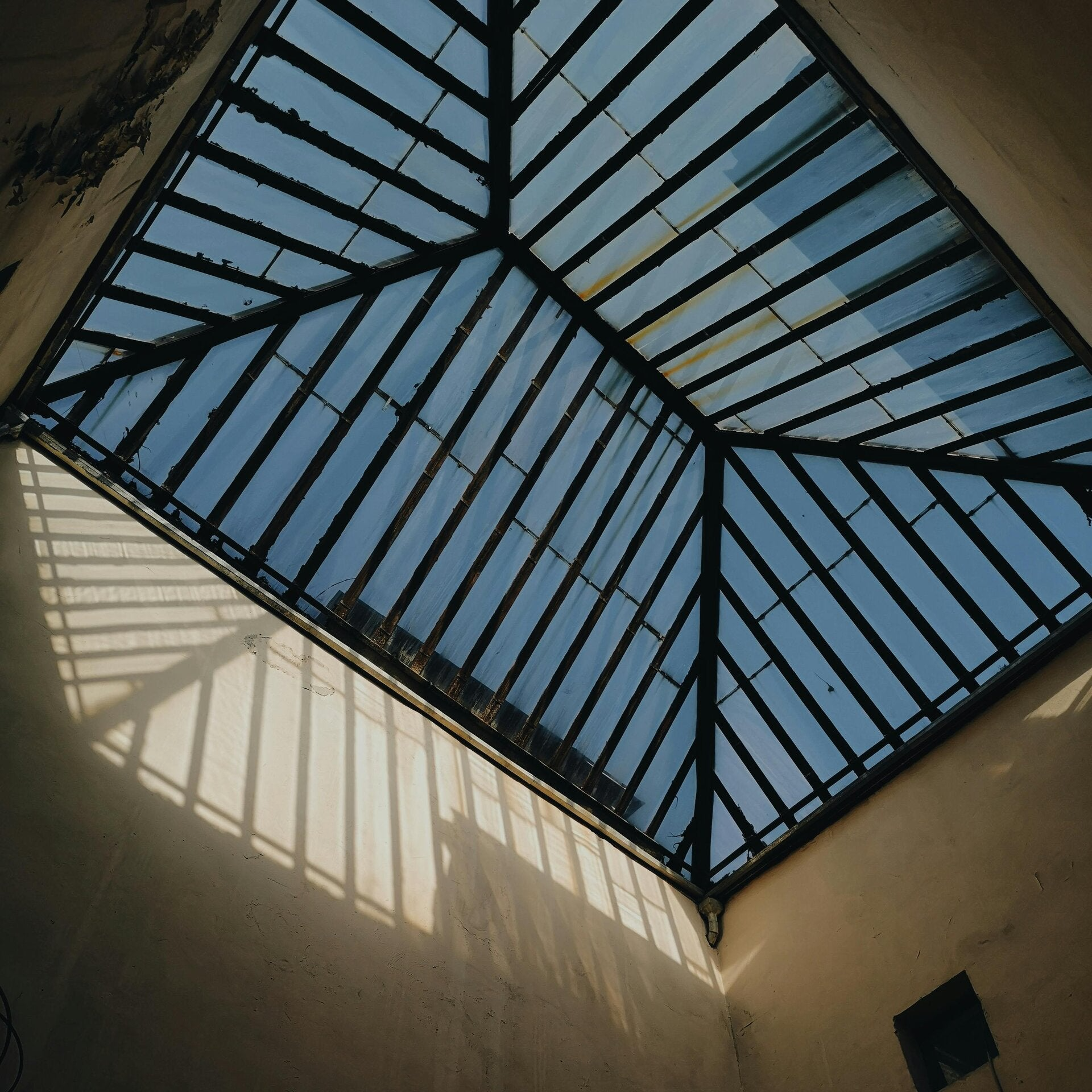 Étude de structure métallique et verre pour bâtiment – bureau d’étude Dynatec