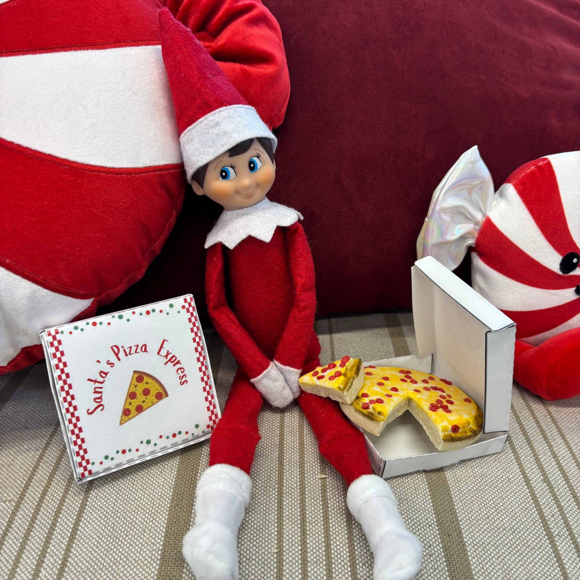 Elf on the Shelf Pizza (Sugar Cookie & Box)
