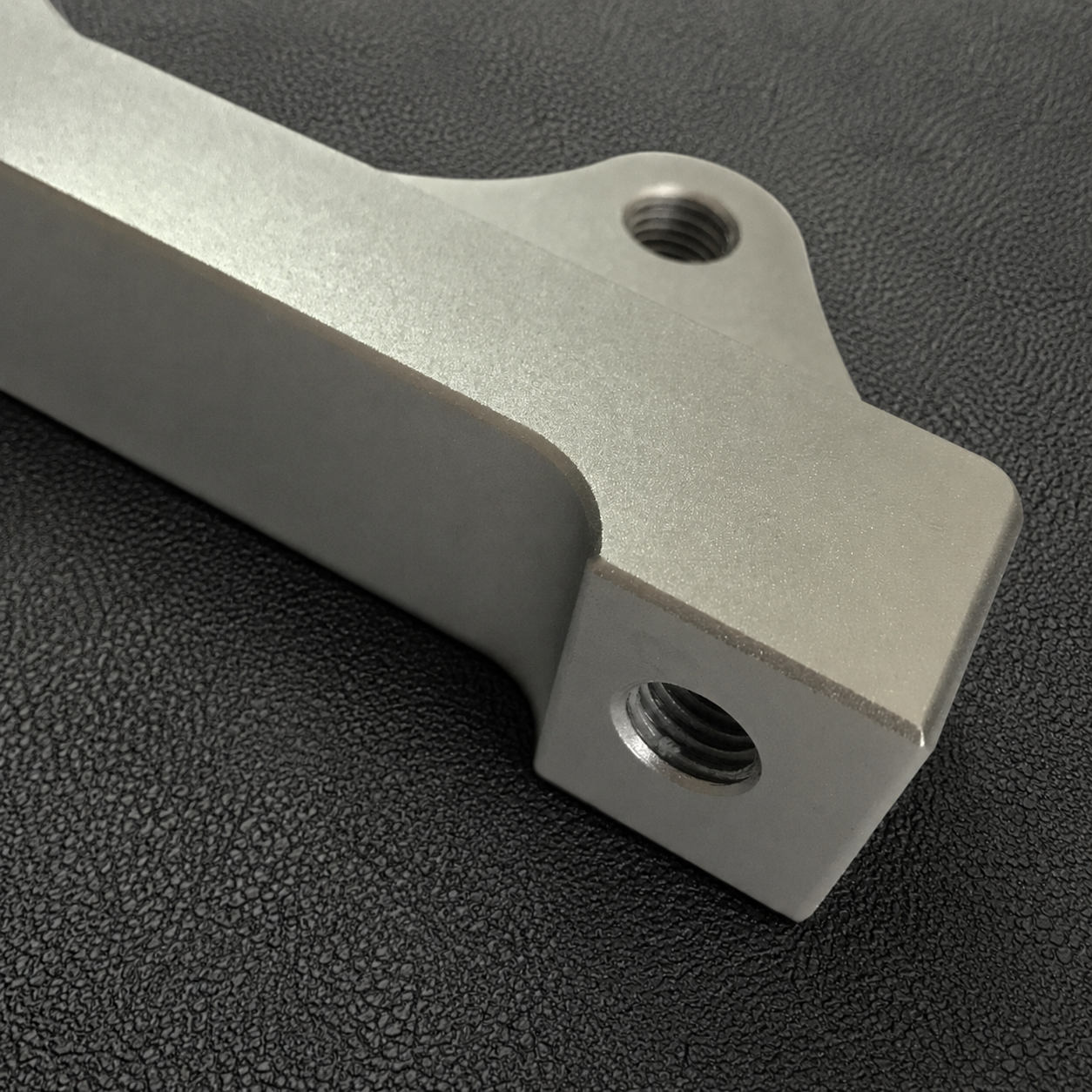 05_detail_chape_filetages_droit-standard.png