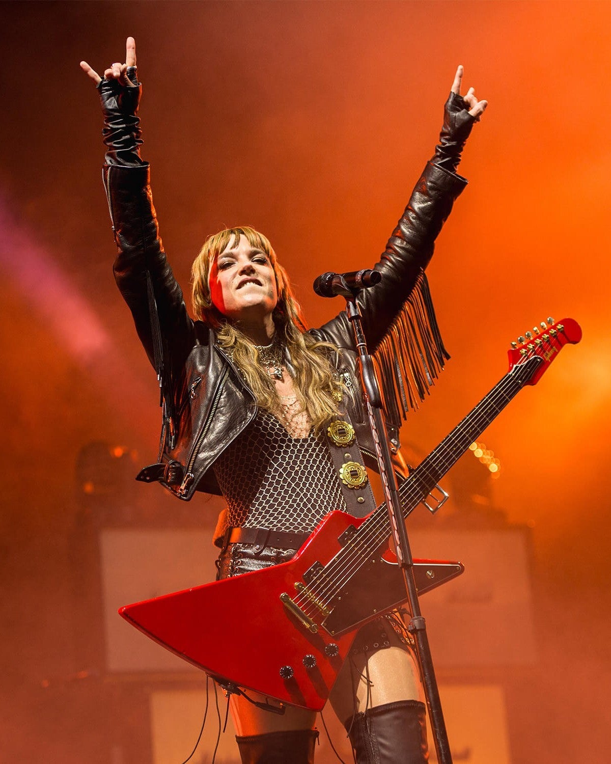 lzzy hale