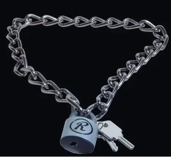 Sid Vicious R Padlock & chain