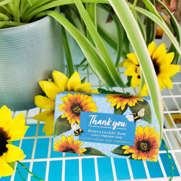 English Soap C° - Thank You (Honeysuckle Dew) - 190gr Soap Bar