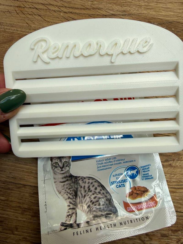 PRE ORDER / OP MAAT - Van Lars - Dispenser kat/hond voerzakjes - 3D print