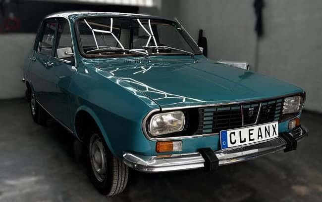 Dacia nach der Lackaufbereitung