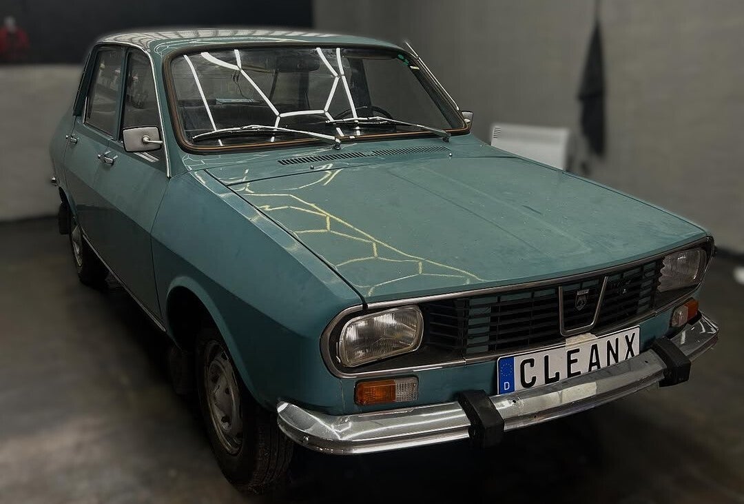 Dacia vor der Lackaufbereitung