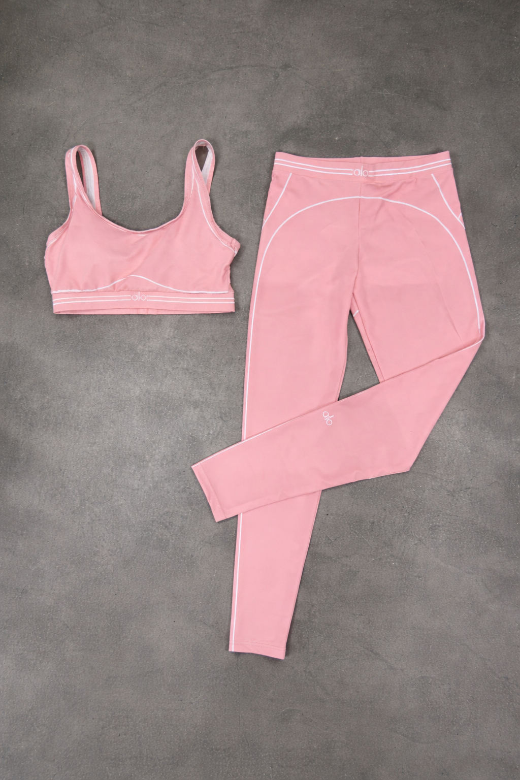 Alo Set (Pink)