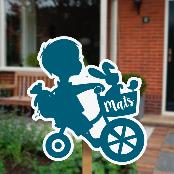 Geboortebord jongen silhouette op fietsje met konijntje en vogeltje