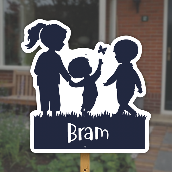 Geboortebord silhouette broer en zus met klein broertje