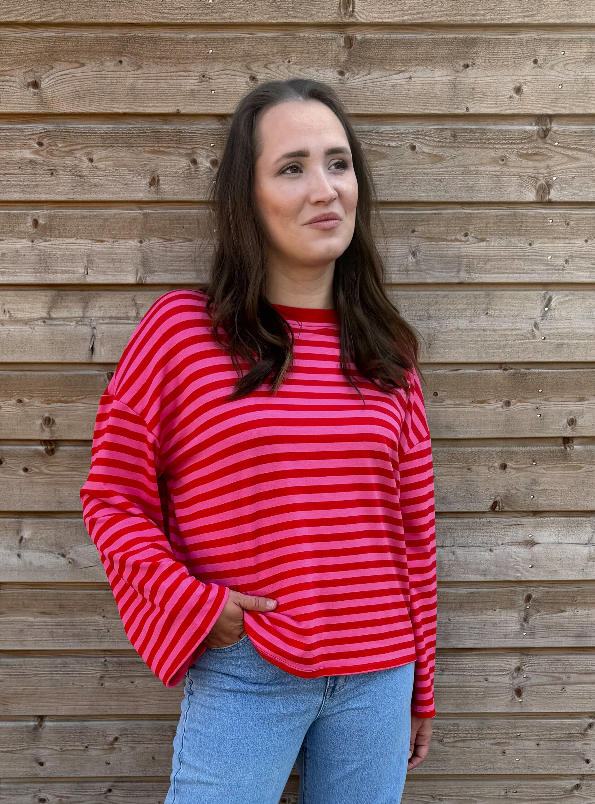Gestreept shirt met lange pofmouw - rood/roze