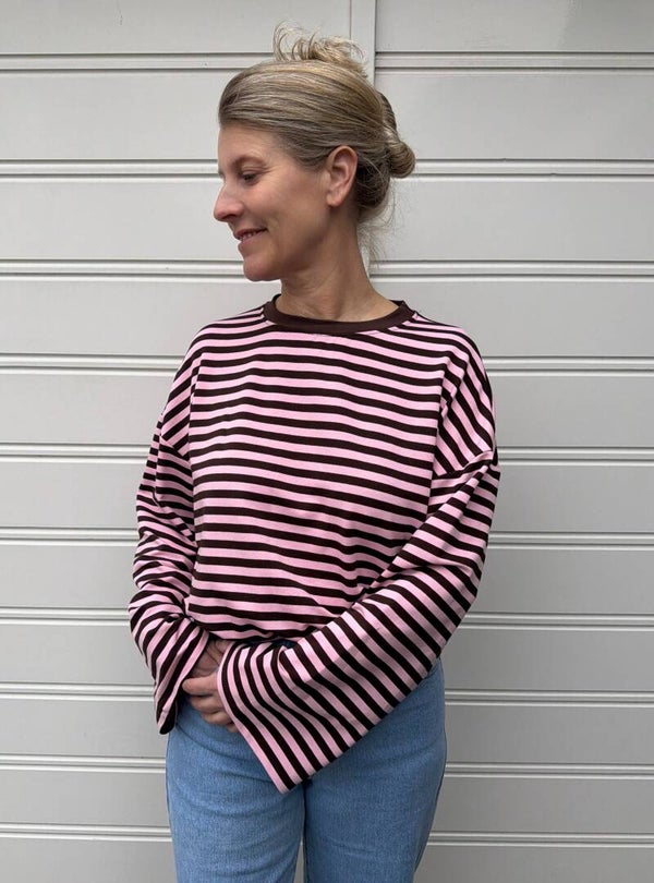 Gestreept shirt met lange pofmouw - bruin/roze