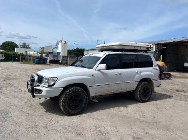 Toyota HDJ 100