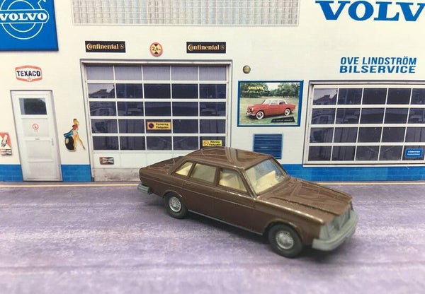 Volvo 264 bruin - Wiking
