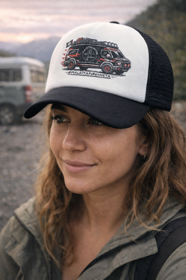 Gorra negra Maldita Furgoneta