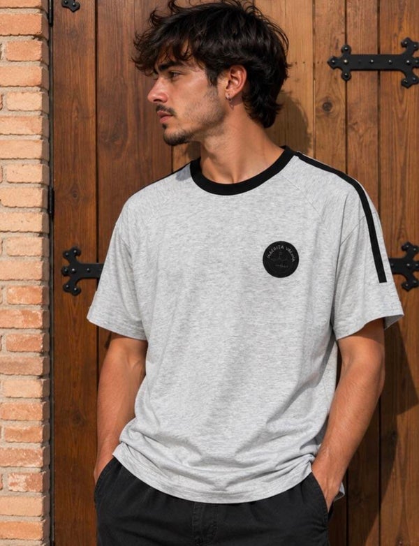Camiseta Retro Gris