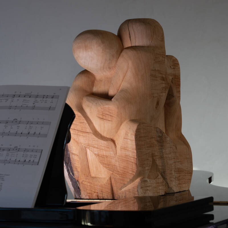 sculpture d'un baiser épuré