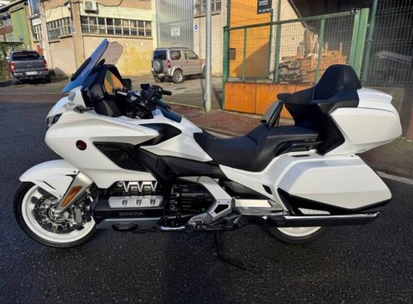 HONDA GOLDWING GL 1800 DCT