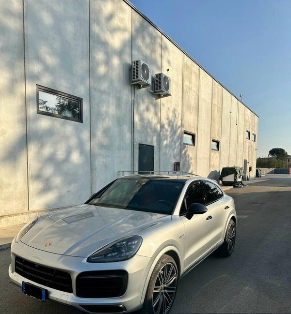 PORSCHE CAYENNE COUPÉ – 340 CV (250 kW)