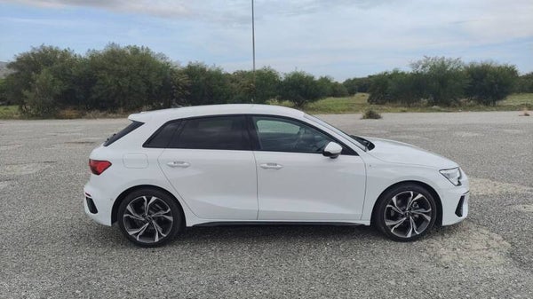 AUDI A3 SPORTBACK 30 TDI S TRONIC S LINE EDITION – 116 CV (85 kW)