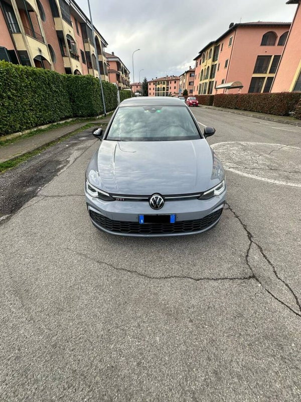 VOLKSWAGEN GOLF 2.0 TSI GTI DSG – 245 CV (180 kW)