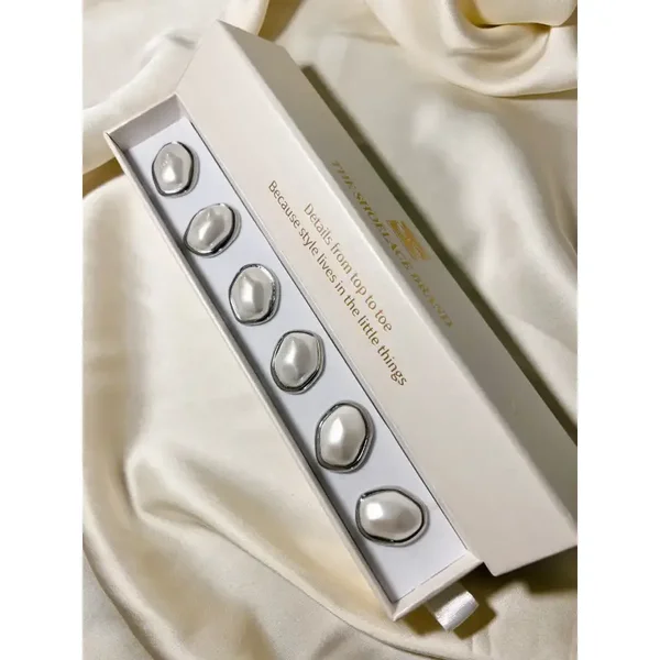 Anke - Asymmetrische Parelknop CLIP-OVER Zilver