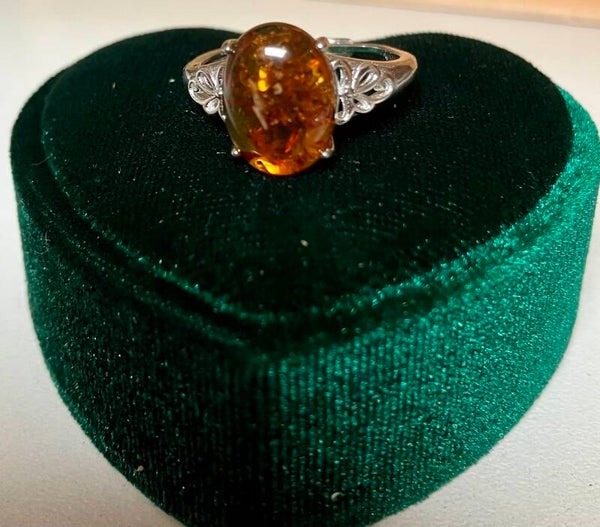 Ring Amber verzilverd en verstelbaar
