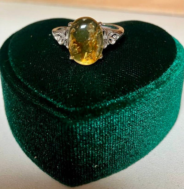 Ring Amber verzilverd en verstelbaar