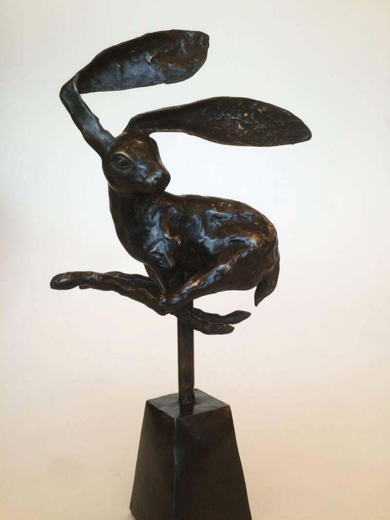 Bronzen Beelden Winkel - Gekke Haas in Brons