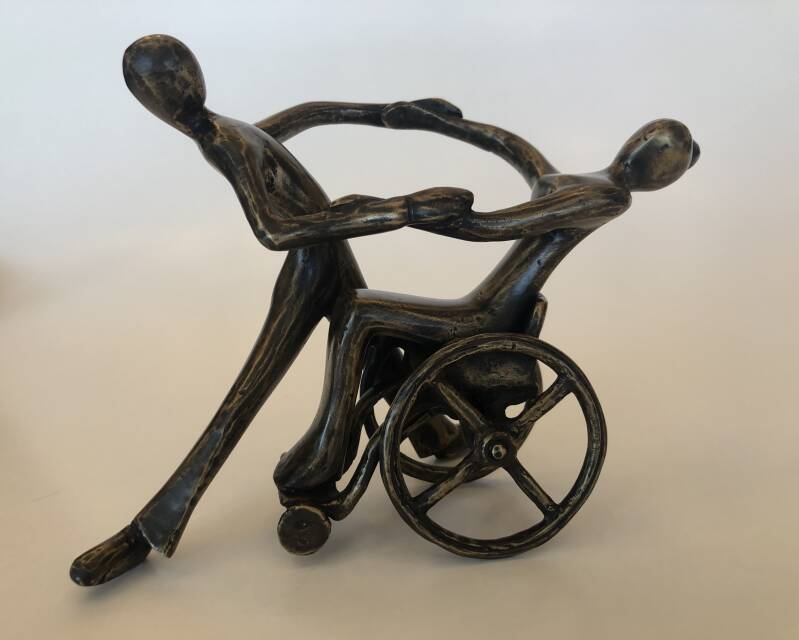 Uniek bornzen beeldje van een Rolstoel danspaar - Alex en Jacquline Glijn in Brons door Marius Verhagen