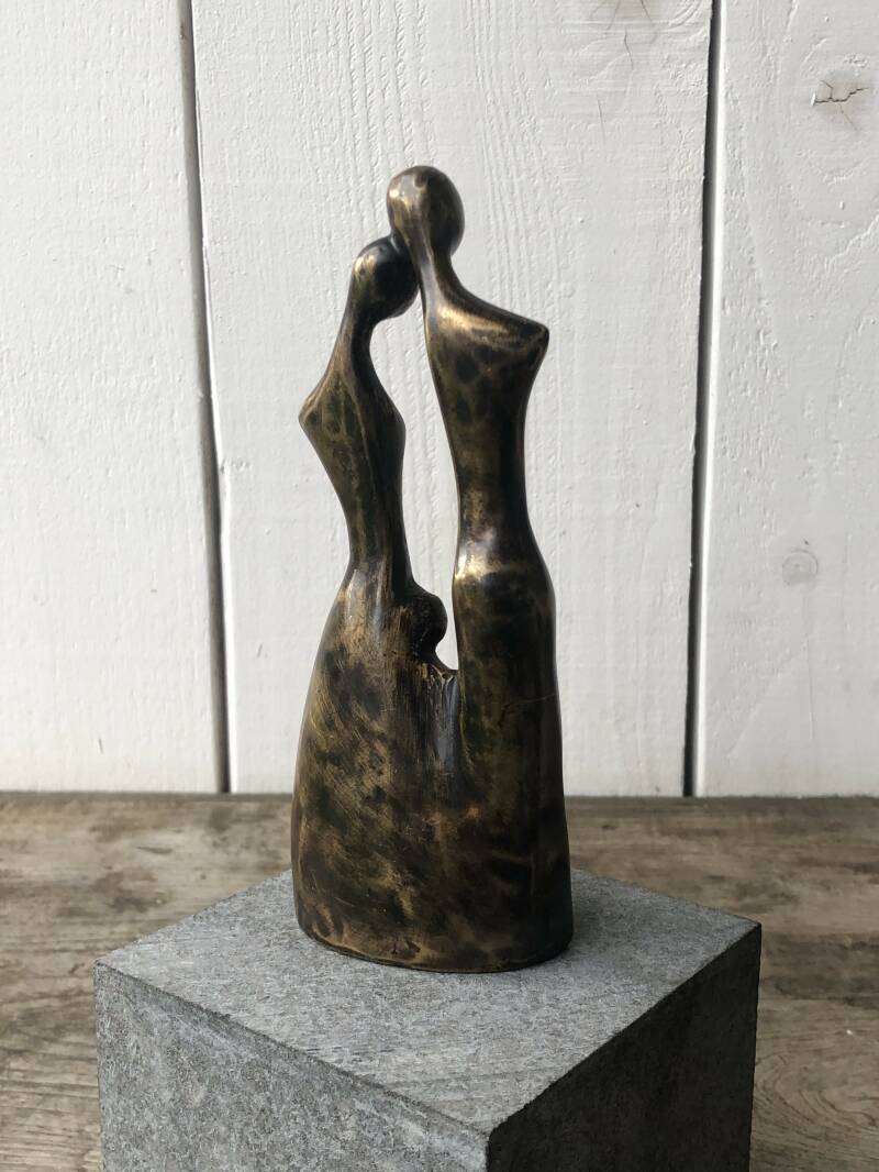 Abstract Gezin met twee kinderen in Brons - Geboorte- Kraamgeschenk