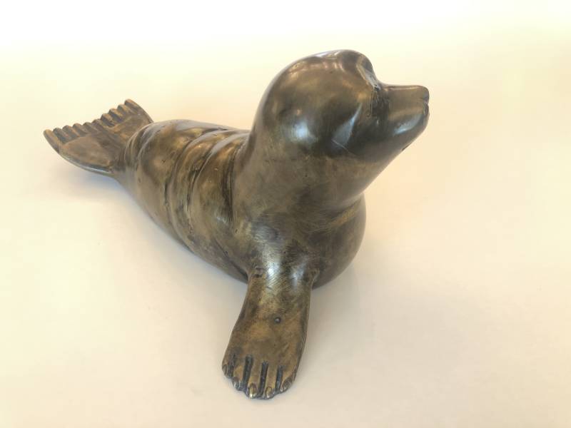 Bronzen Beeld. Zeehondje in Brons. Zware uitvoering.