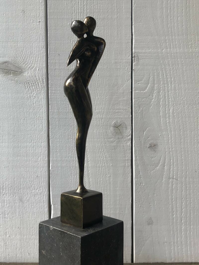 Bronzen Liefdes  kado - Verstrengeld in Brons